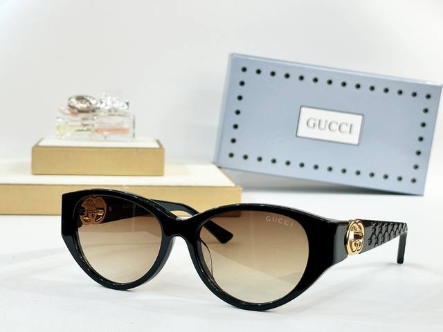 Gucci Model: Gg1408 Size: 54-18-145