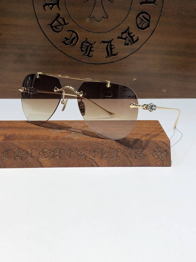 New Arrival Sunglasses Classic Double-Bridge Frameless Goggles Chrome Heart Ch81