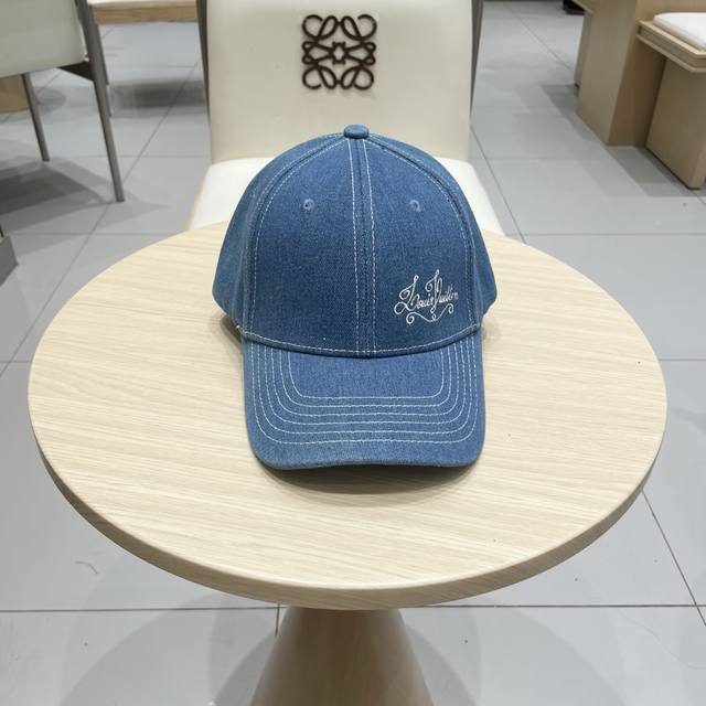 Louis Vuitton Official Website High-Quality Version, Classic Embroidered Basebal