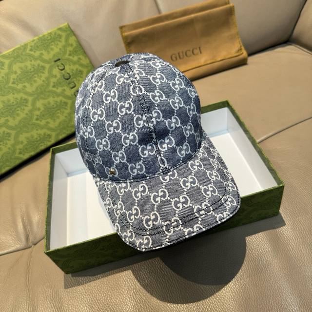 Comes With A Fabric Pouch, Gucci New-Style Baseball Cap, Small Double G Metal Lo