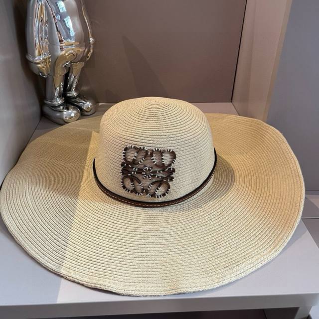 High-End Version Loewe Wide-Brimmed Hat, Sun Hat, Made Of Fine Straw, Official M