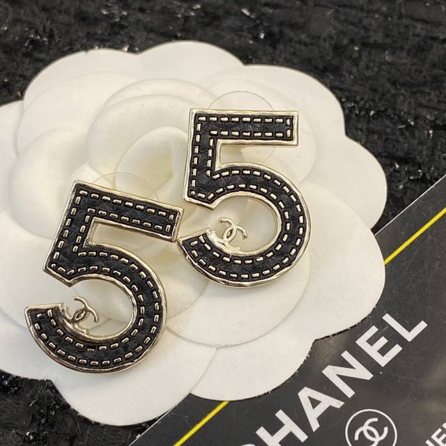 Chanel Ear Studs Hot-Selling New Arrivals. Consistent Zp Chan 23 Black Gold Lamb