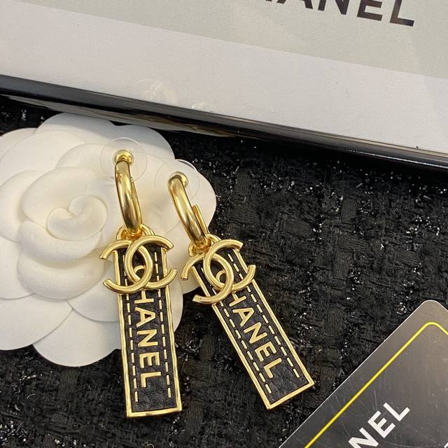 Chanel Earring Bestseller New Arrival - Zp Chan 23 Black Gold Leather Texture Do
