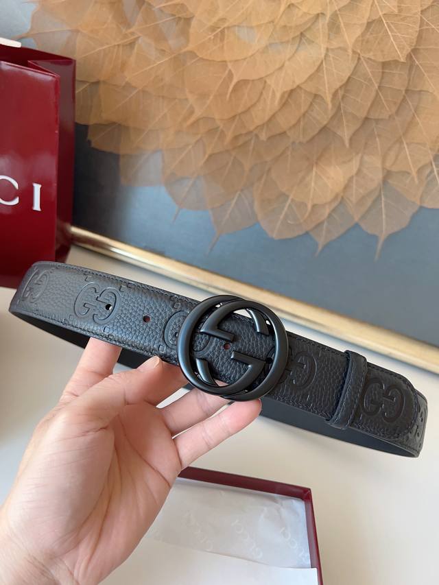Gucci Classic Full-Leather Embossed Width 4.0 Cm, New Logo Horizontal Label From