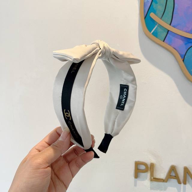 Packaging Chanel Chanel New Wide Bow Hairband, New Face-Slimming Headband, Trend