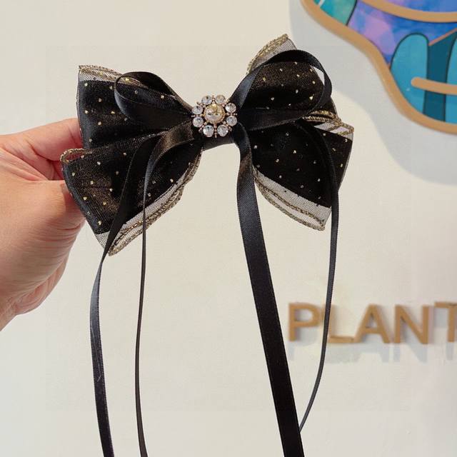 With Packaging Chanel Chanel Celebrity-Style Bow Hairpin, Spring Clip, Influence