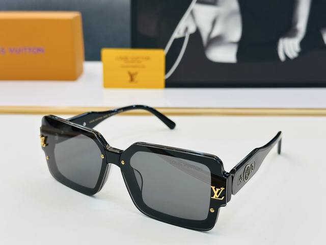 Louis Z2002U Size: 68Mm 10-145 Vibrant, Showcasing Unique Personality And Elegan