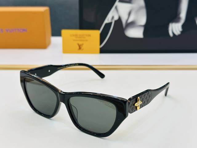 Louis Vuitton Z2003U Size: 57-15-145 Vibrant, Showcasing Unique Personality And