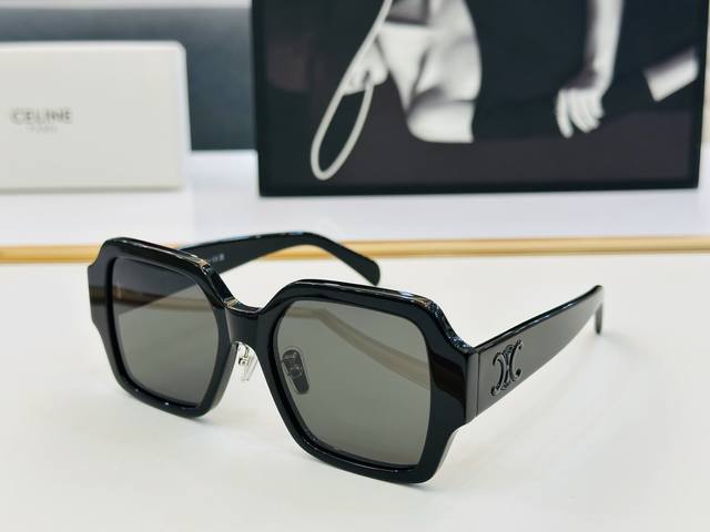 Celine Cl50131 Size: 53Mm 20-145Mm A Consistently Popular Style With A European-