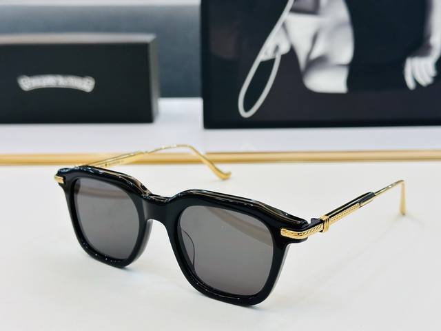 Chrome Hearts Cumpyion Size: 49Mm X 20Mm X 137Mm, Exquisite Double-Tone Gold Ele