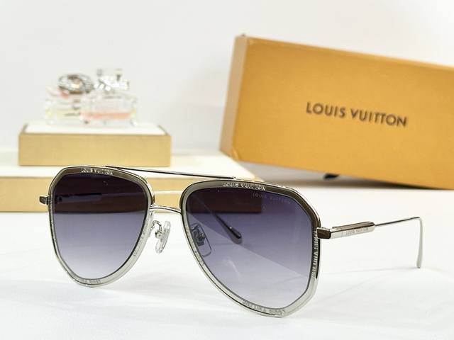Louis Vuitton Model: Z1317 Size: 56 X 19-145 03189150