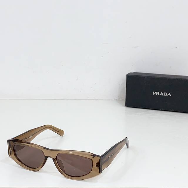 Prada*Model: Opr B19S Size: 52-7-145 1302150