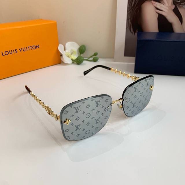 Louis Vuitton Fashionable Trendy Men's And Women's Square-Frame Sunglasses Influ