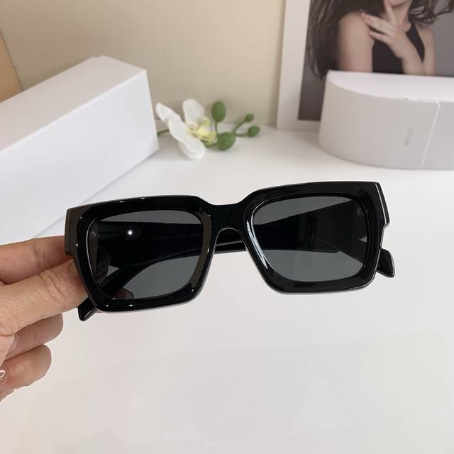 Prada Influencer-Inspired Casual Square-Frame Sunglasses, Uv-Blocking Sunglasses