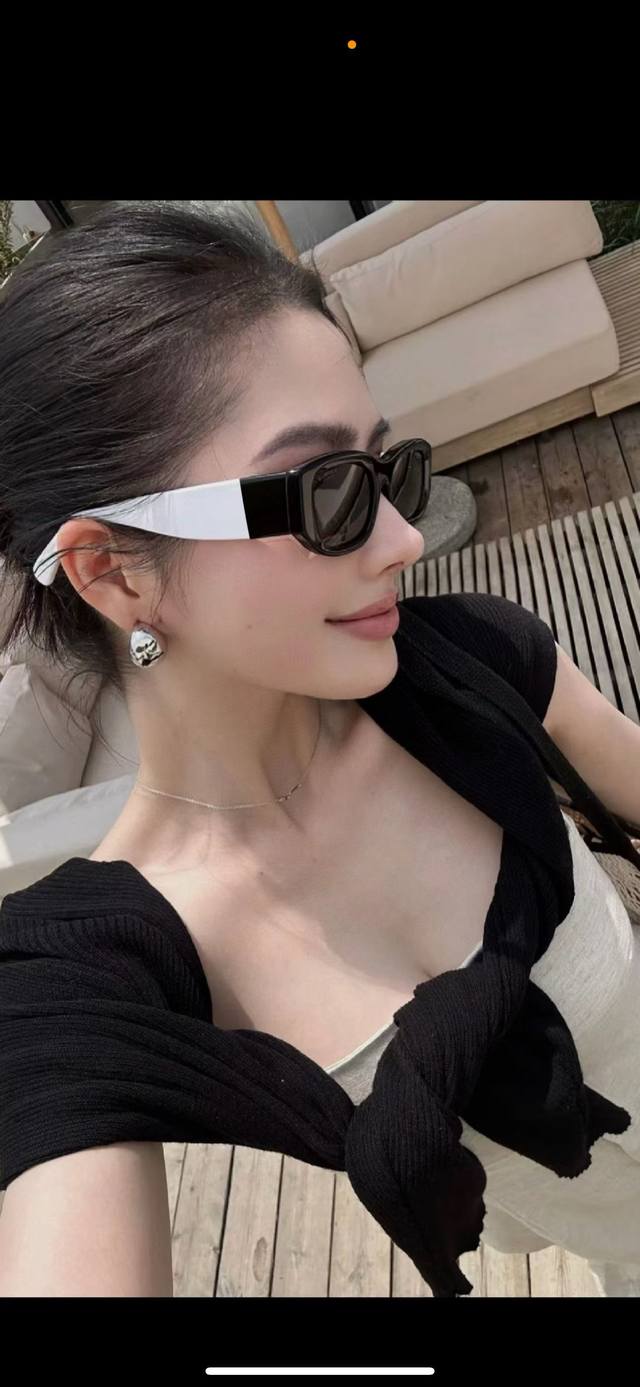 Gucci 2025 Spring New Arrival Trendy Best-Seller Fashionable Small Frame Polariz
