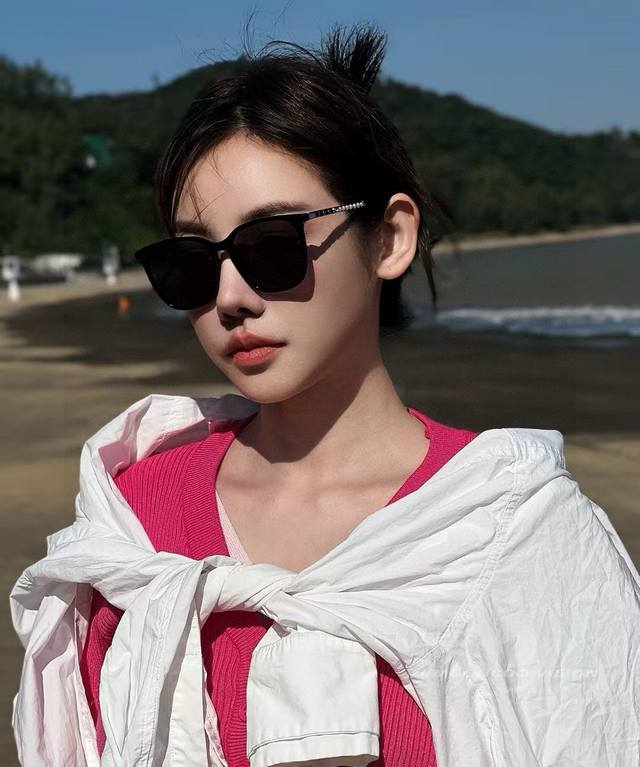 New Chanel Sunglasses Redefine Spring/Summer With Unique Charm And Avant-Garde S