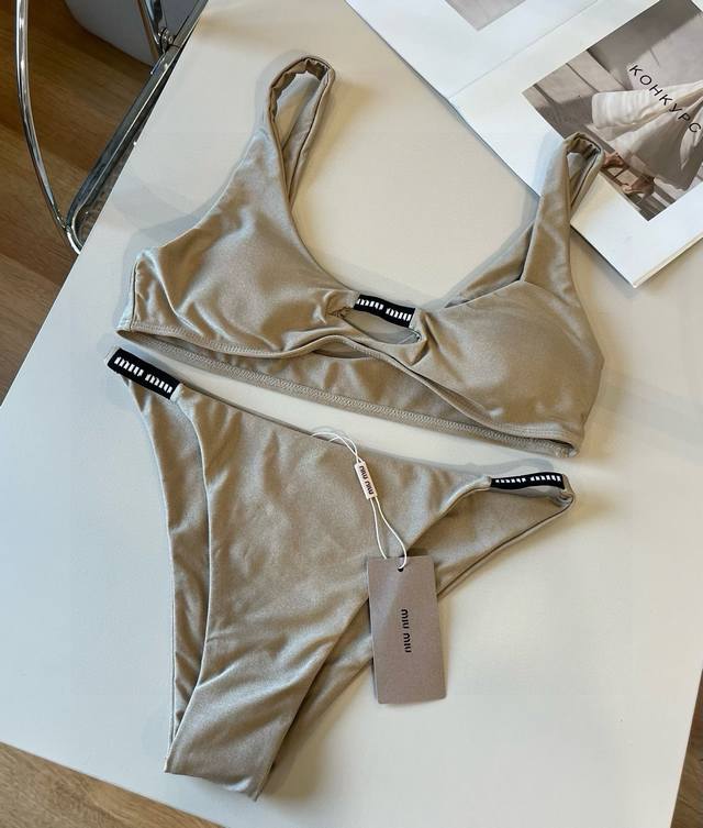 Miu Miu New Bikini Suitable For Various Scenarios: Beach, Swimming Pool, Hot Spr