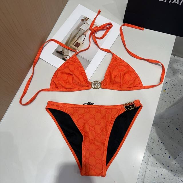 Gucci Swimsuit, A Must-Have For Fashion Enthusiasts. Flatters The Figure! Sml