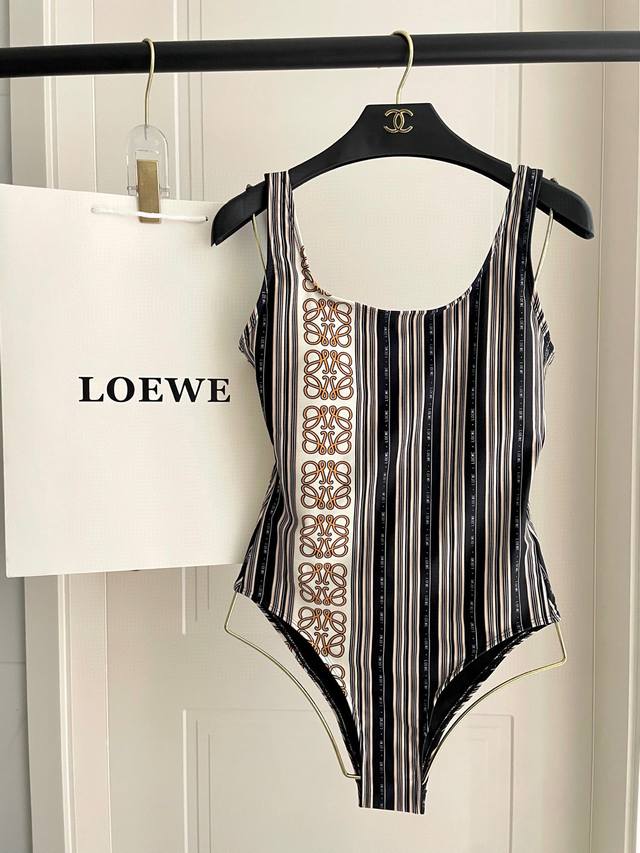 Loewe Official Store New Arrival Swimsuit Suitable For Multiple Occasions Beach,