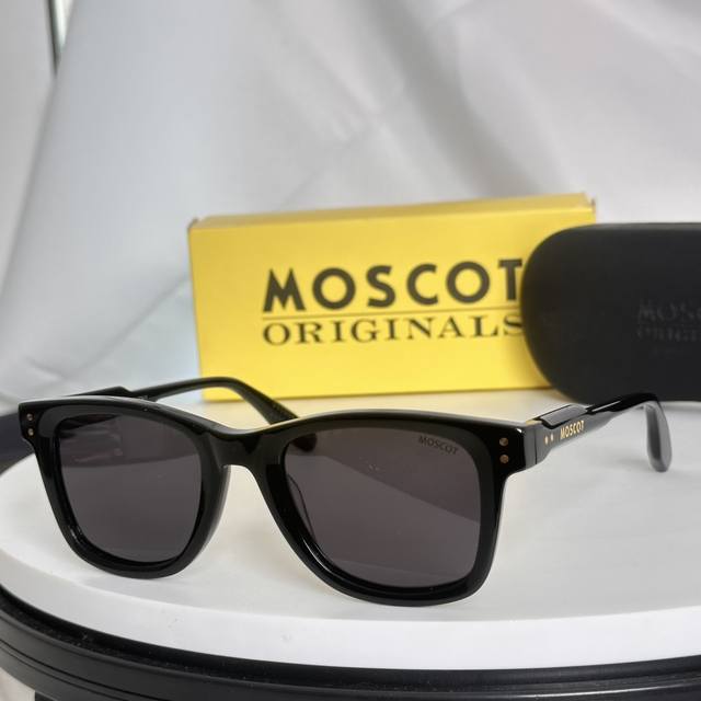 Moscot Model:8203 Size:52Mm 22-145