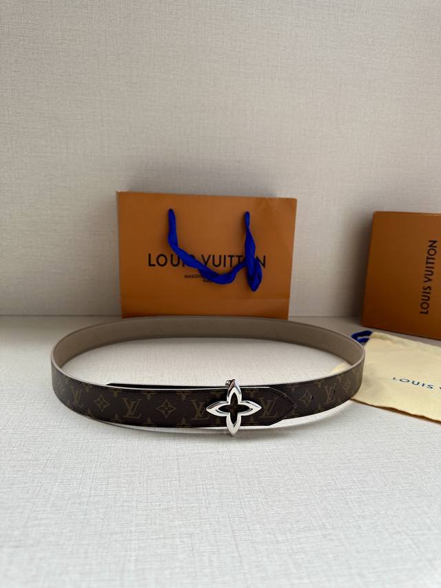 Special 3.0-Inch Lv Flowergram Round Double-Sided Belt Reinterprets Louis Vuitto
