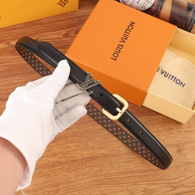 Special 2.0 Seasonal New Arrival, The Lv Darling Belt Combines Smooth Leather Wi