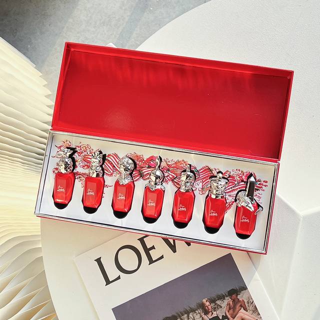 Counter Quality Cl Carrot Dice High-End Perfume Set 9Ml X 7 Bottles Limited Edit