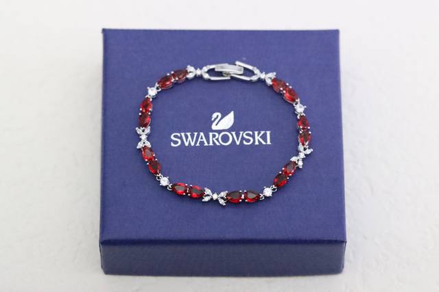 Hot-Selling Recommendation Swarovski Silver Red Diamond Bow Bracelet Authentic M