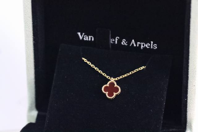 Hot-Selling Recommendation Vca Champagne Gold Mini Red Four-Leaf Clover Necklace