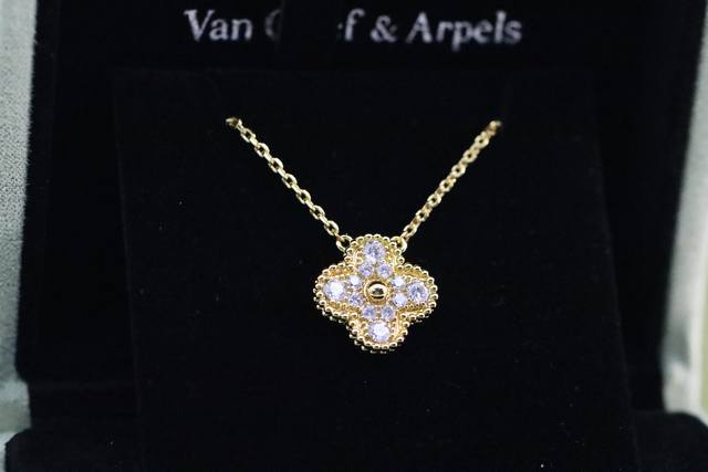 Hot Selling Recommendations Vca Champagne Gold Full Diamond Four-Leaf Clover Col