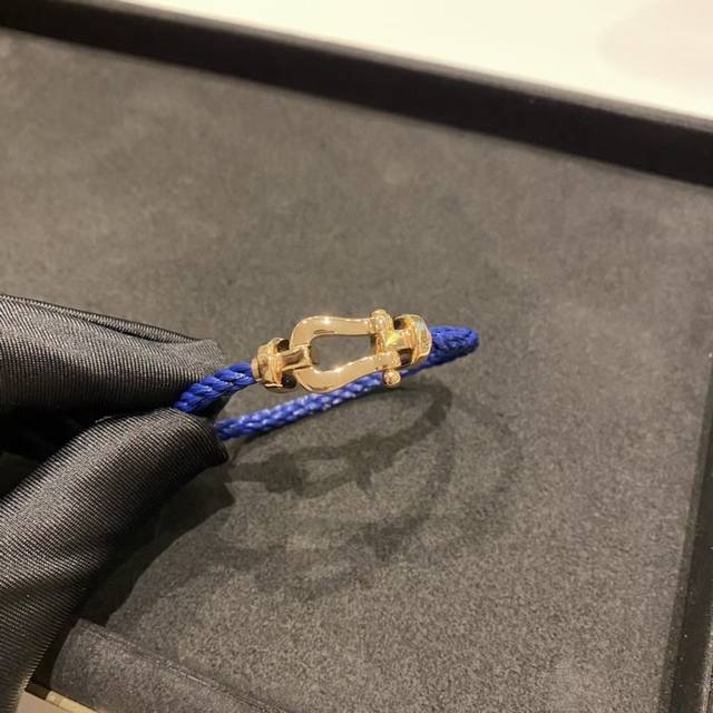 Fred Rose Gold Smooth Blue Bracelet, Large Size Blue Offers A More Refined Touch
