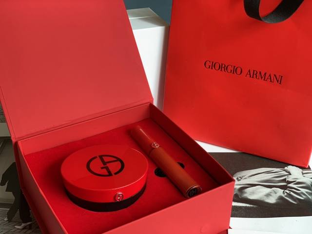 High-End Quality Armani Lip Gloss Cushion 2-Piece Set Armani Beloved Gift Set 2-