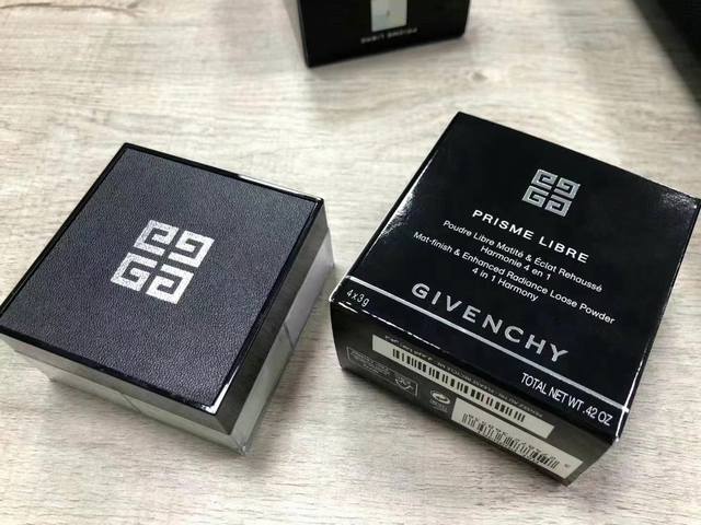 Premium Quality Givenchy Four-Pane Loose Powder! Shades: 1-2-3-4.