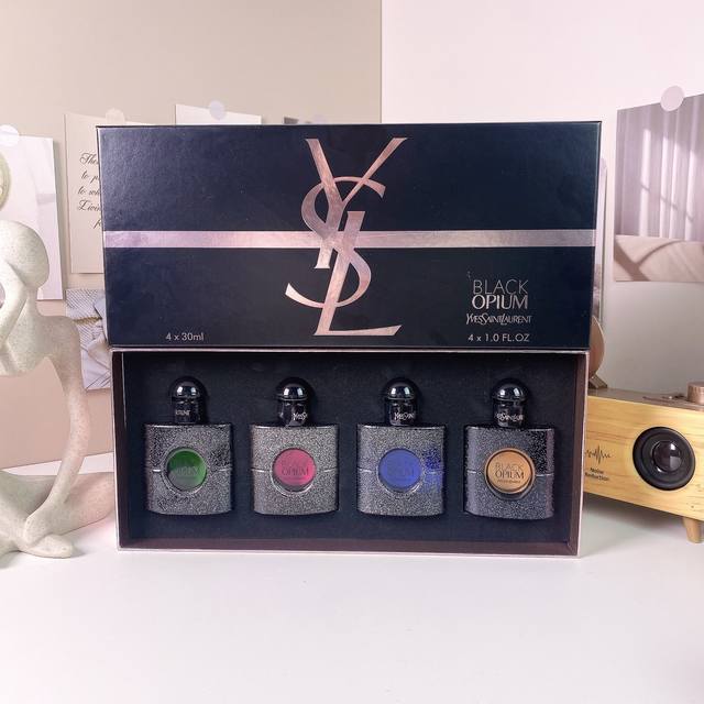 High-End Quality Saint Laurent Black Opium Sample Set Of 4 X 30Ml, With Spray No