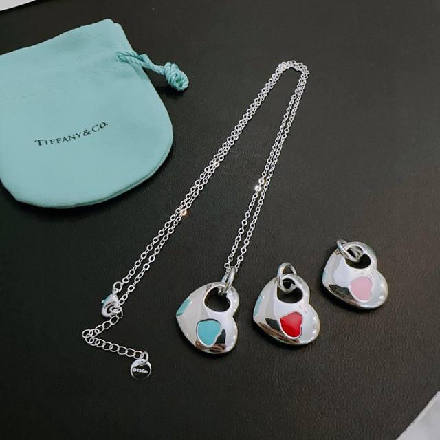 Includes Chain Tiffany & Co. Authentic Silver Edition, Celebrity-Inspired Design