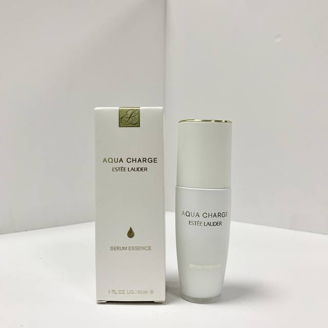 Exclusive Est E Lauder Self-Moisturizing Essence 30Ml! Est E Lauder's New Autumn