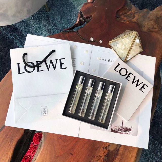 Department Store Quality Loewe 001 Series Couple's Perfume, Both The Scent And D