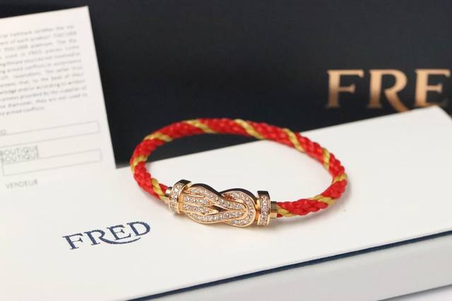 New Arrival Fred Fred Large Full Diamond 8-Shaped Gold Wire Steel Chain Bracelet