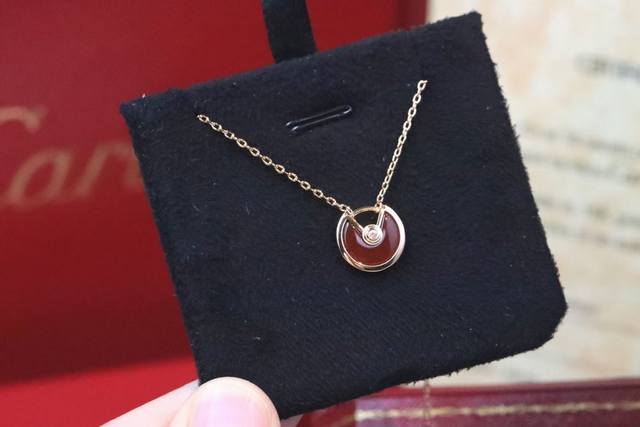 National Day Outing Cartier Red Agate Amulet Collar Necklace This Classic Cartie