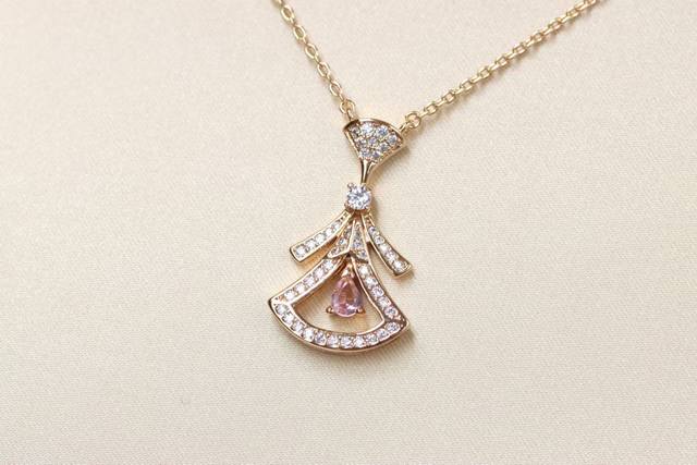 Qixi Festival Limited Edition Bvlgari Rose Gold Pink Diamond Dress Collar Neckla