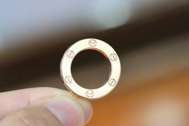 Hot-Selling Model Cartier Rose Gold Round Pendant Necklace The Love Series Was B