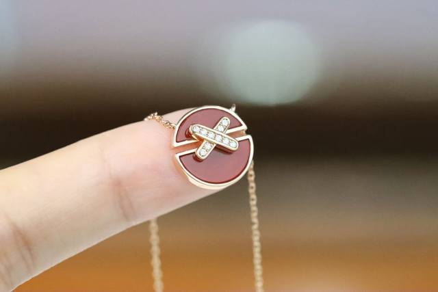Best-Selling Style, In-House Photography, Packaging Included +50. Chaumet Shangm