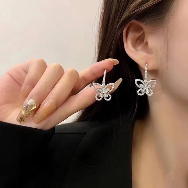 New Arrival Graff Luxury Phantom Butterfly Ear Hook Earrings Princess Full-Diamo