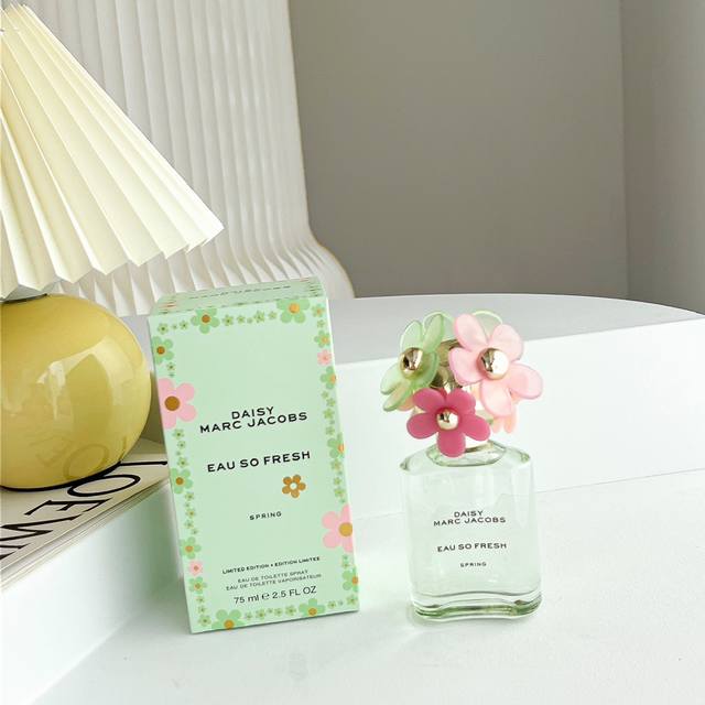 Department Store Quality Marc Jacobs Green Daisy Fragrance Spring Limited Editio