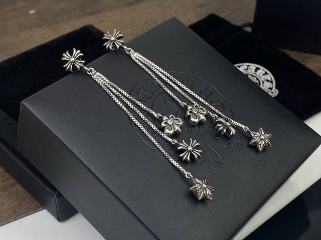 Chrome Hearts Chrome Hearts Fringe Ear Studs With Three-Element Cross Fringe Ear
