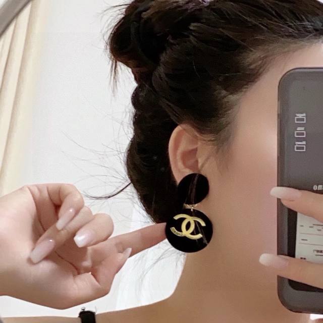Xiaohongshu Recommended Chanel Chanel Letter Double C Autumn/Winter Faux Fur Ear