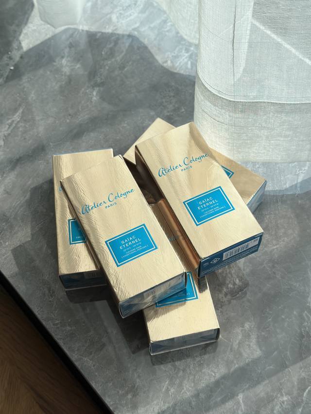 Counter Quality Orlane New Fragrance: Mysterious Wood! Orlane Defines The Myster