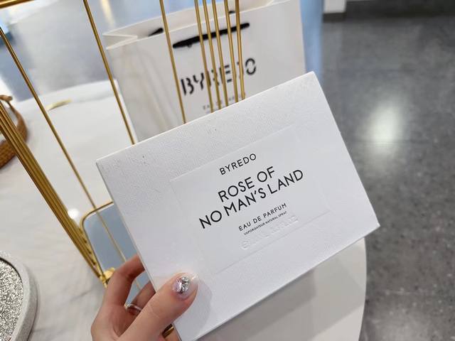 Department Store Quality : No Man's Land Rose Cedar Highly Recommended No Man's