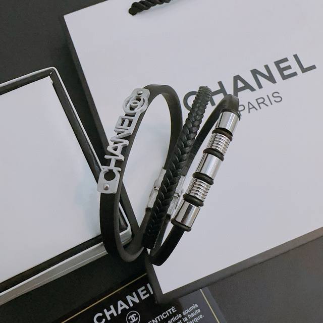 High-Quality Chanel-Style Genuine Leather Bracelet, New Design From The Official