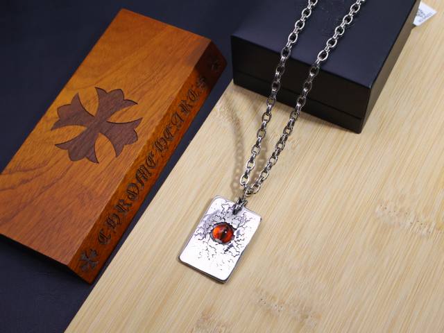 New Arrival] Croissant Heart Letter Chain Dark [Letter Rebellion] Original Etche